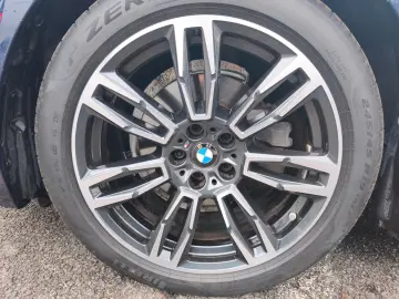 520 d xDrive M Sport - Winter&Summer wheels