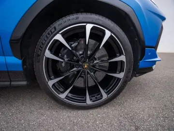 Urus S 23  B&O PANO MASSAGE NACHTSICHT PARK-ASSI