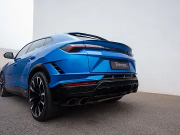 Urus S 23  B&O PANO MASSAGE NACHTSICHT PARK-ASSI