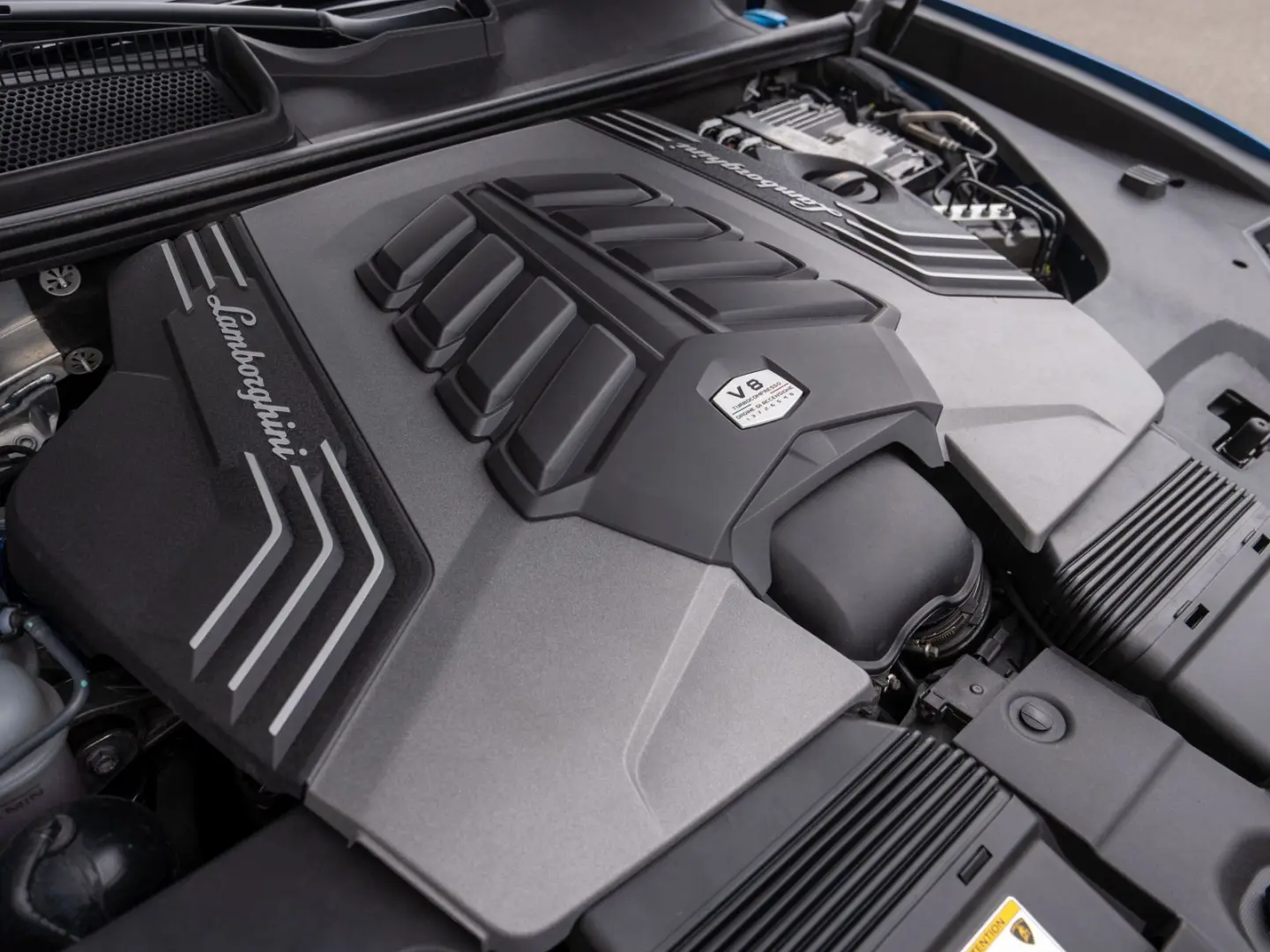 Urus S 23  B&O PANO MASSAGE NACHTSICHT PARK-ASSI