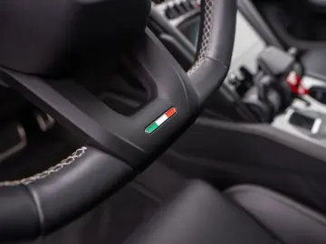 Urus S 23  B&O PANO MASSAGE NACHTSICHT PARK-ASSI