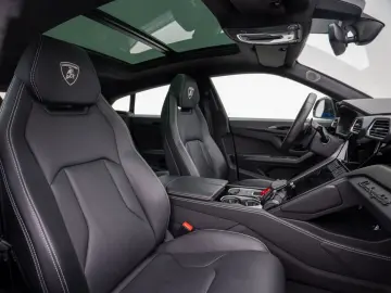 Urus S 23  B&O PANO MASSAGE NACHTSICHT PARK-ASSI