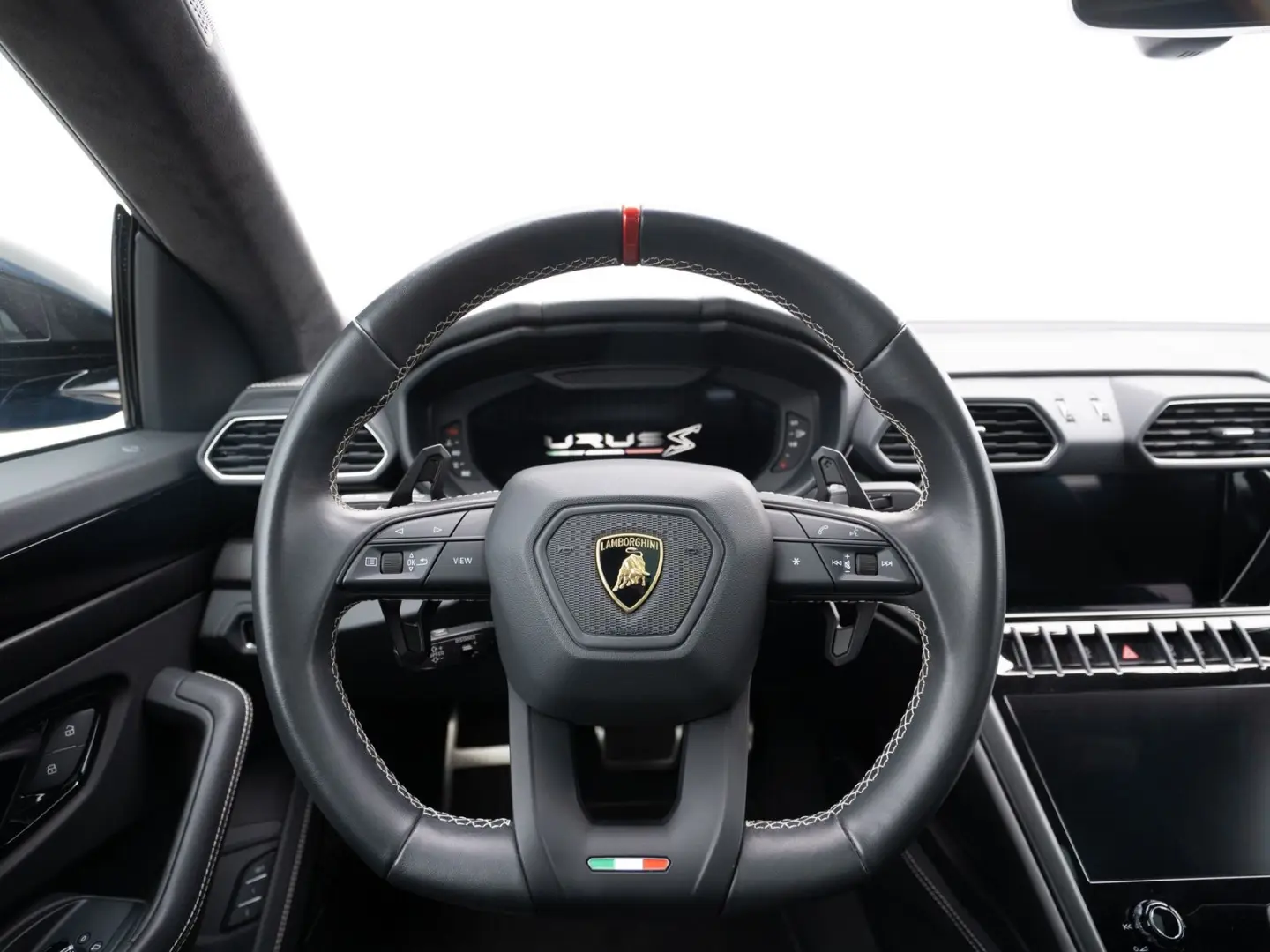 Urus S 23  B&O PANO MASSAGE NACHTSICHT PARK-ASSI