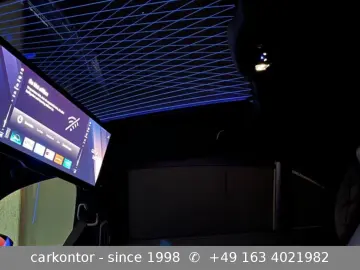 M760e xDrive  M SPORT PRO LOUNGE SEATING PA SKY