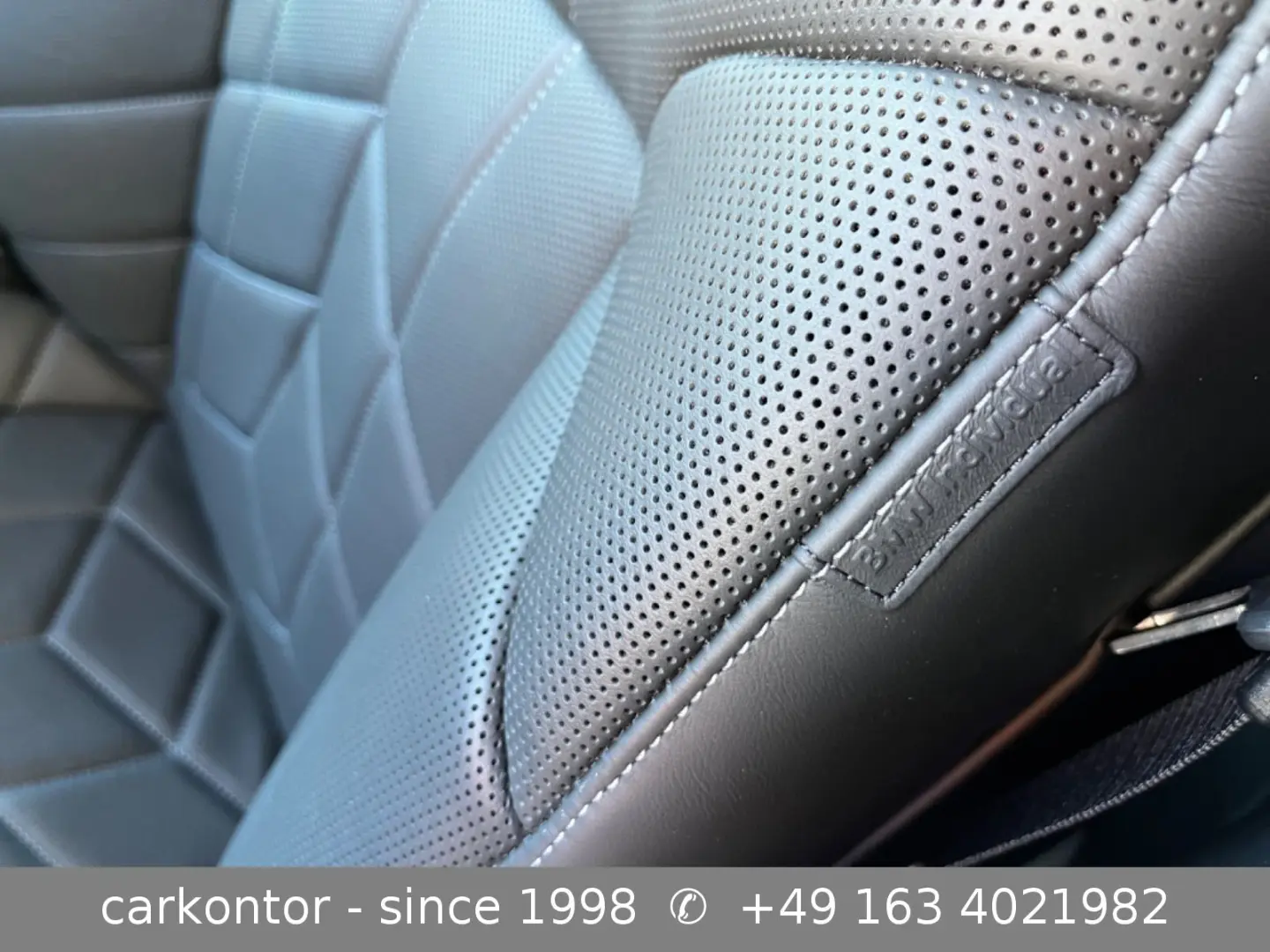 M760e xDrive  M SPORT PRO LOUNGE SEATING PA SKY