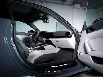 911 992.2 Carrera 4 GTS FACELIFT