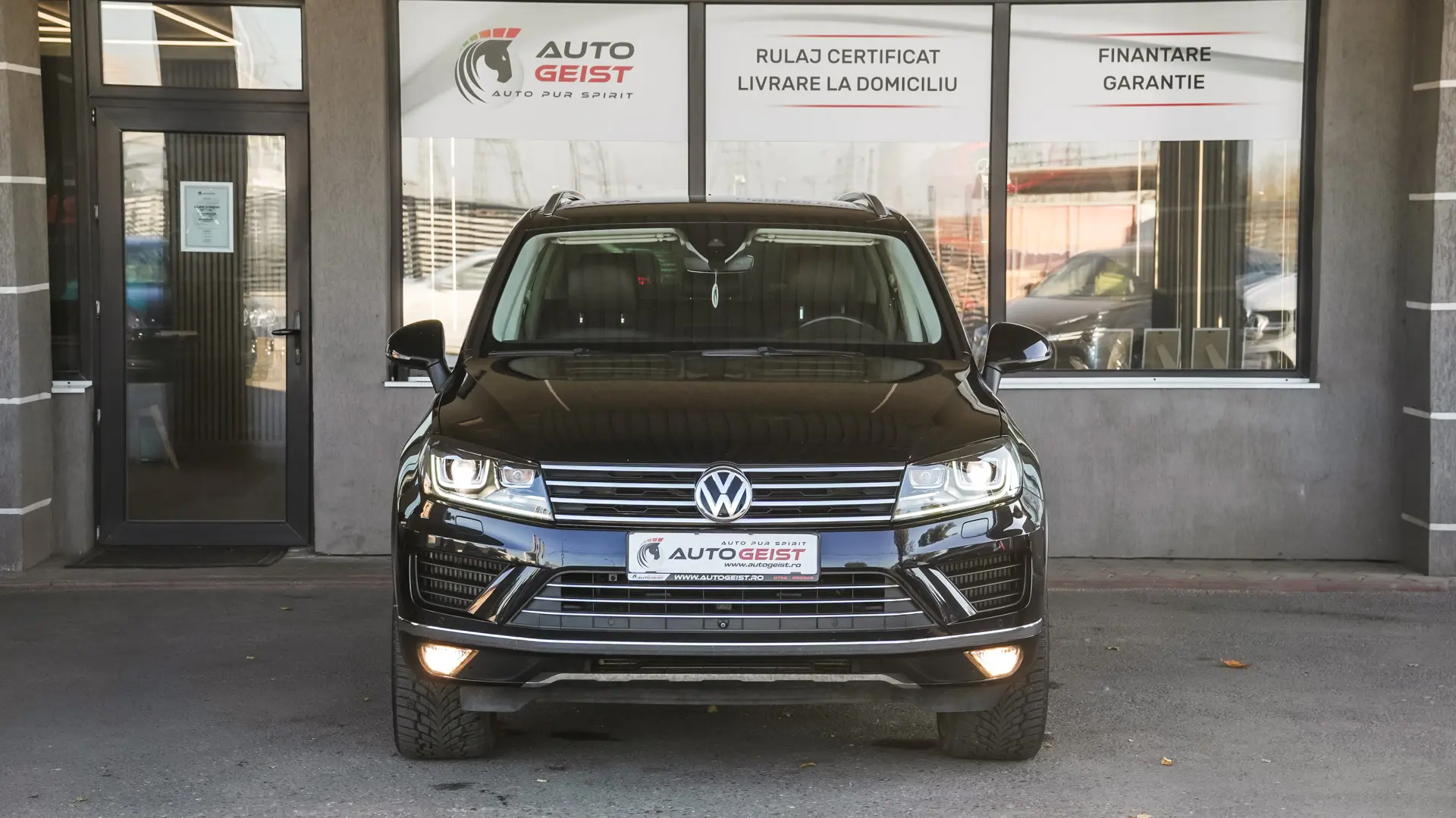 VOLKSWAGEN TOUAREG