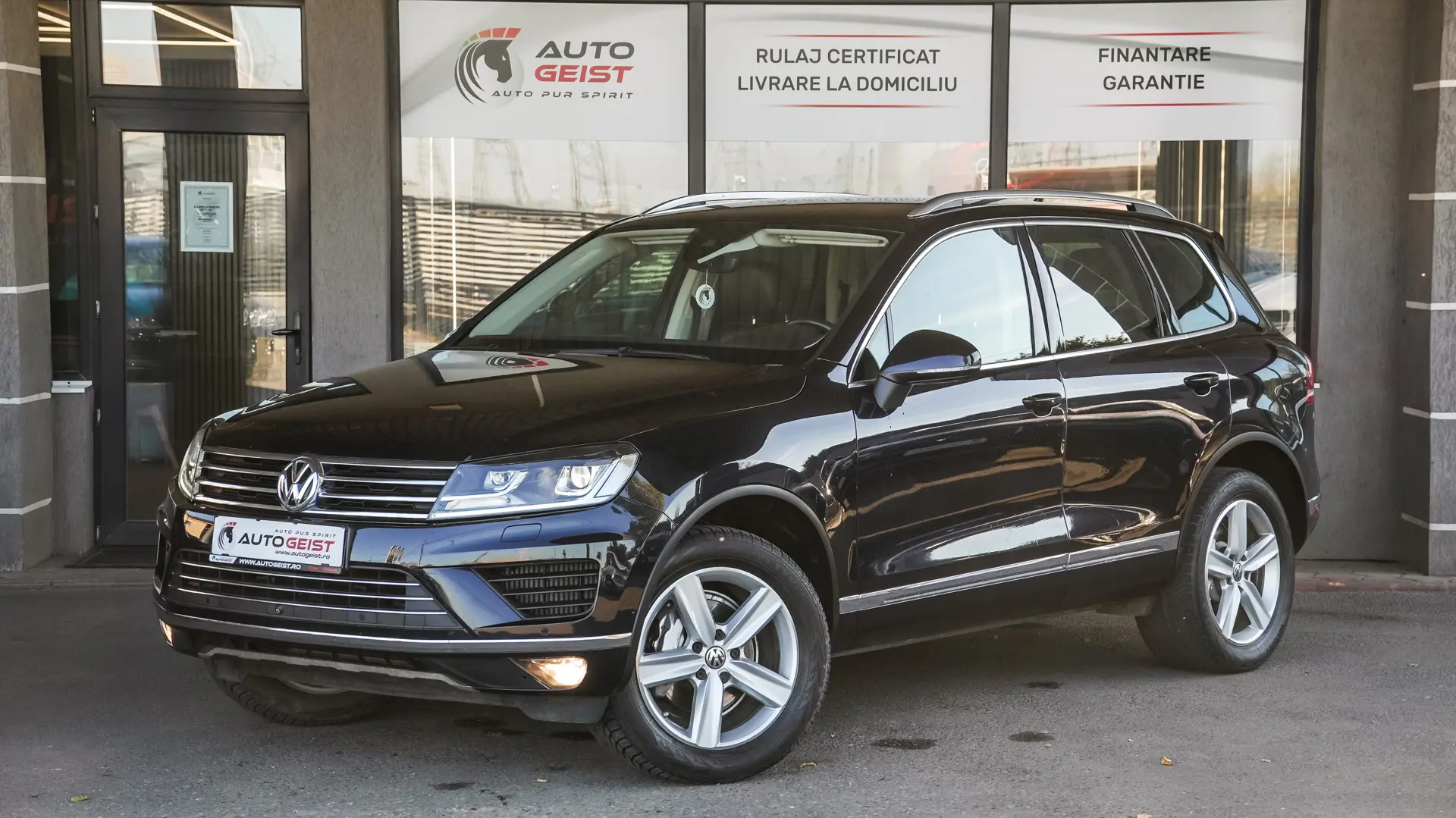 VOLKSWAGEN TOUAREG