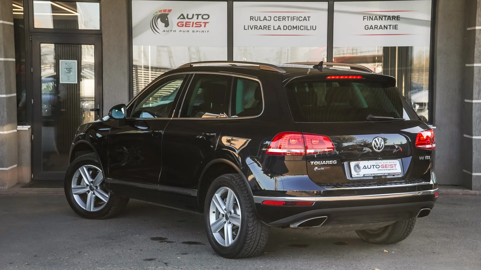 VOLKSWAGEN TOUAREG