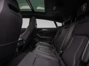 Urus S 23  B&O PANO MASSAGE NACHTSICHT PARK-ASSI