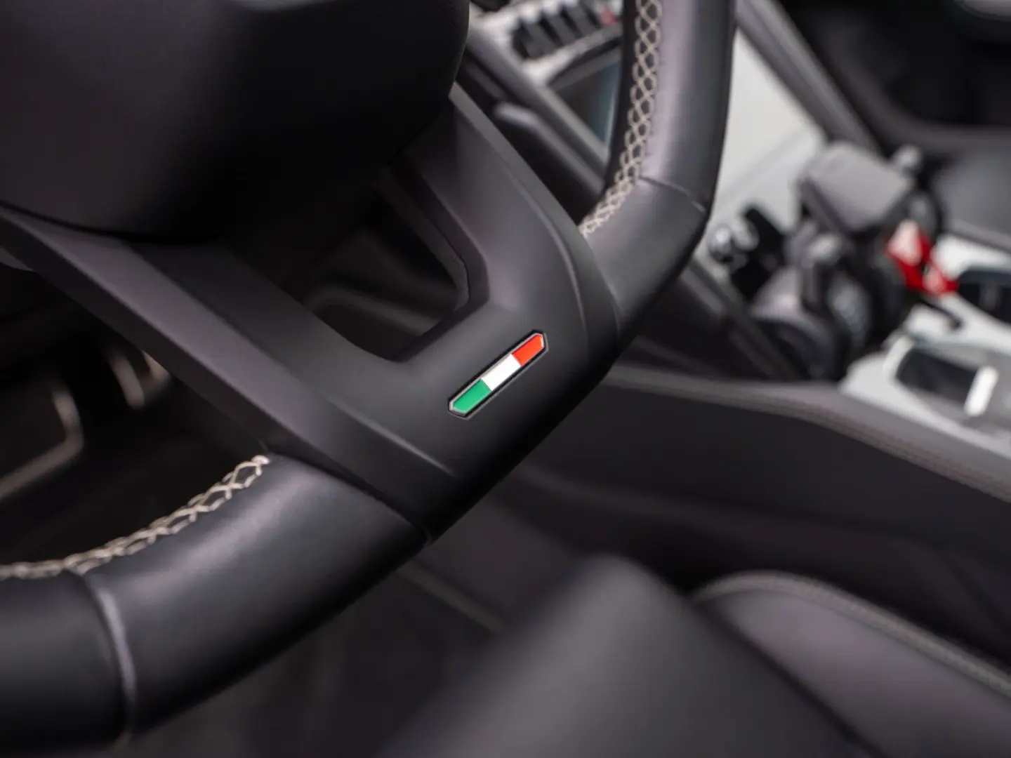 Urus S 23  B&O PANO MASSAGE NACHTSICHT PARK-ASSI