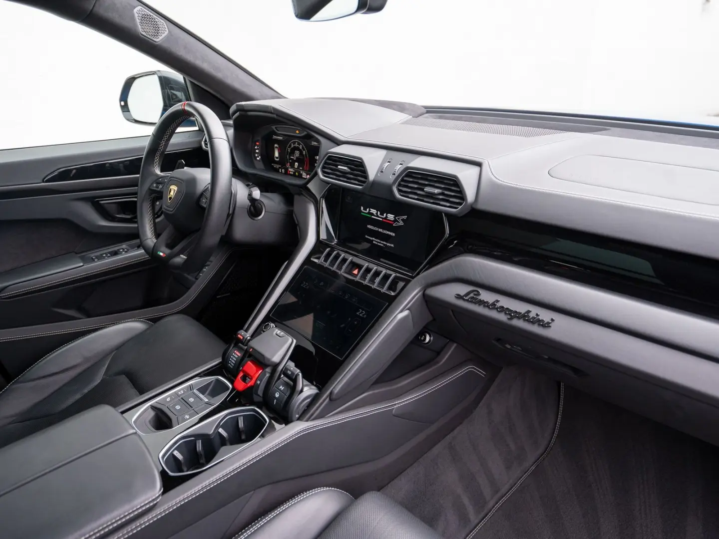 Urus S 23  B&O PANO MASSAGE NACHTSICHT PARK-ASSI