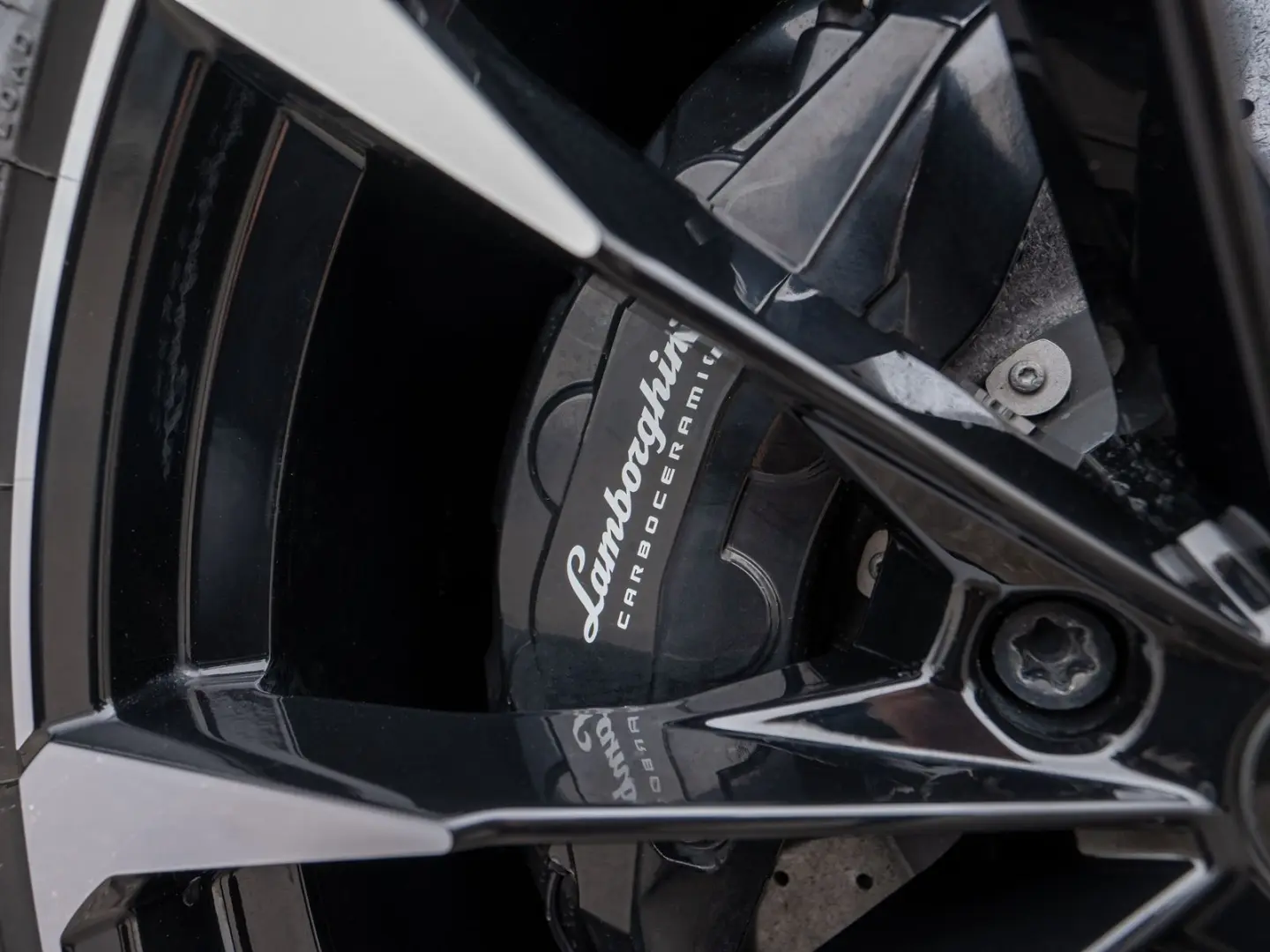 Urus S 23  B&O PANO MASSAGE NACHTSICHT PARK-ASSI