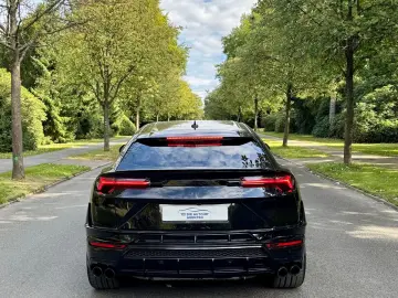 Urus S MY24 Pano  23 B&O Fond Massage