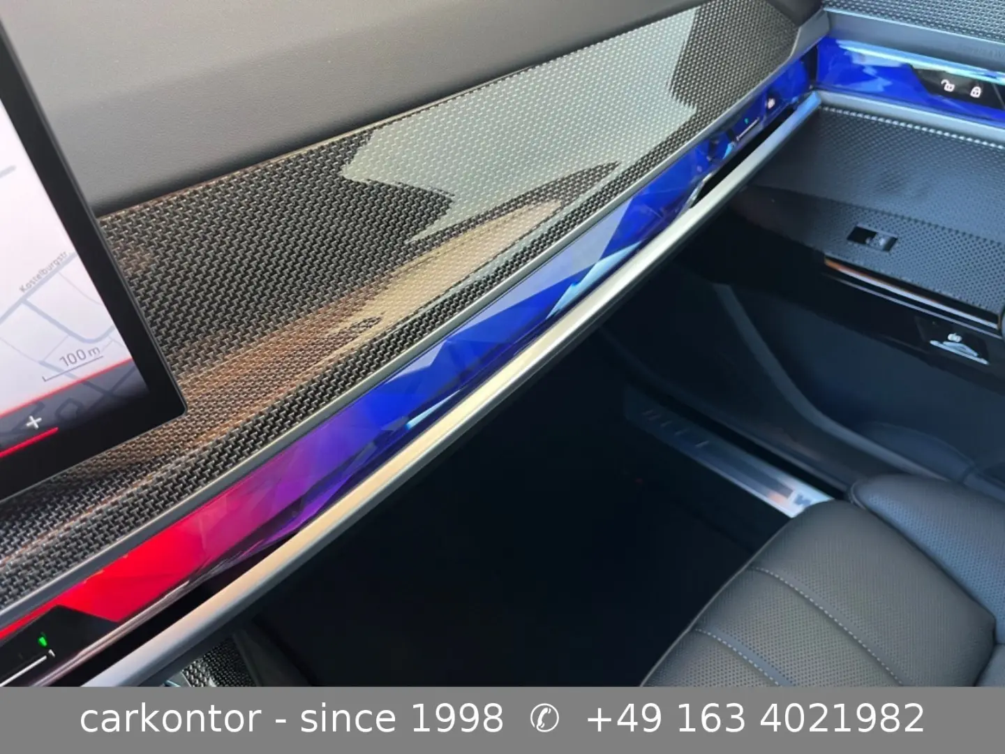 M760e xDrive  M SPORT PRO LOUNGE SEATING PA SKY