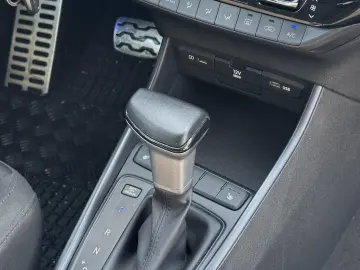 Hyundai Bayon 1.0 T-GDI M-Hybrid 100 CP 7DCT Led Line