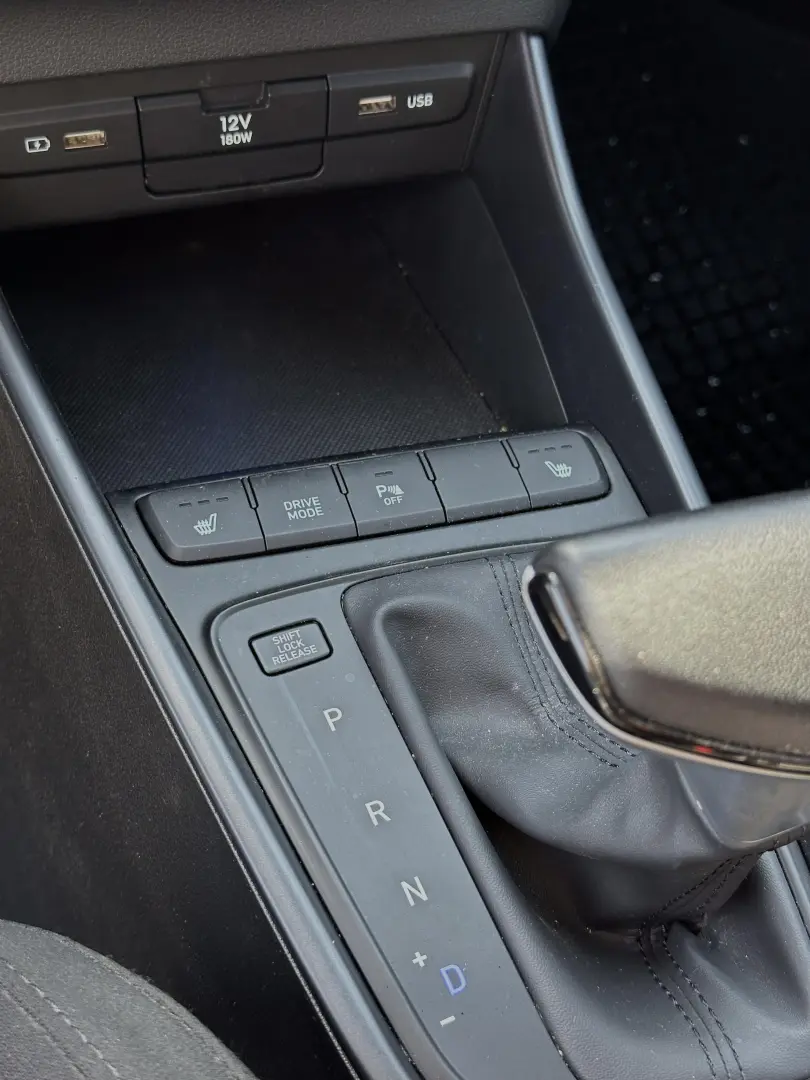 Hyundai Bayon 1.0 T-GDI M-Hybrid 100 CP 7DCT Led Line