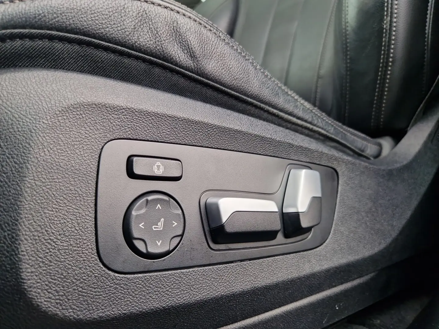 X5 xDrive30d Head-Up HiFi DAB WLAN Standhzg.