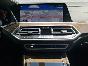 X5 xDr30d M Sportpaket LED Navi DrivAs HUD Pano