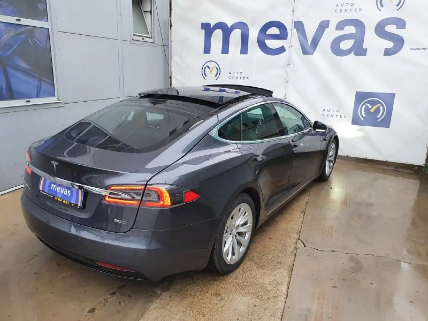 Tesla Model S