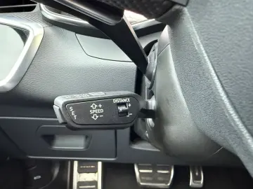 RS6 4.0 TFSI quattro Dynamik Carbon Matrix 22 LM