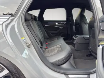 RS6 4.0 TFSI quattro Dynamik Carbon Matrix 22 LM