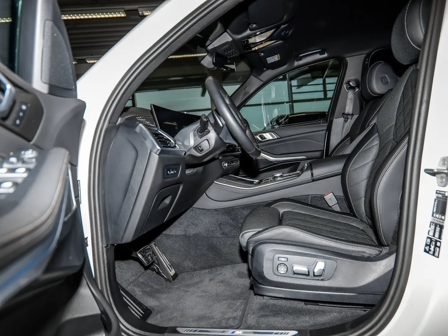 X5 xDrive30d M Sport TemperedCupHolder CarbonFiber 22