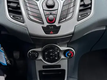 Ford Fiesta - 2010