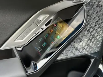 740d xDr.M Sport Pro Executive Fond Sky 161930 -