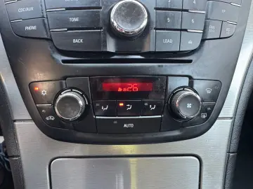 Opel Insignia – 2011