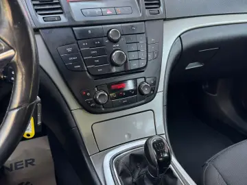 Opel Insignia – 2011