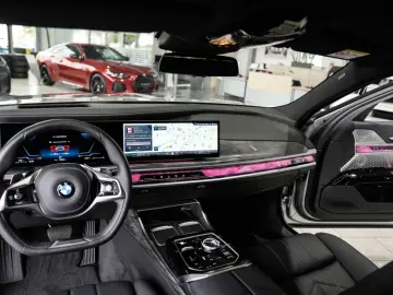 740d xDrive B&W Belüftung Autobahnass. Massage