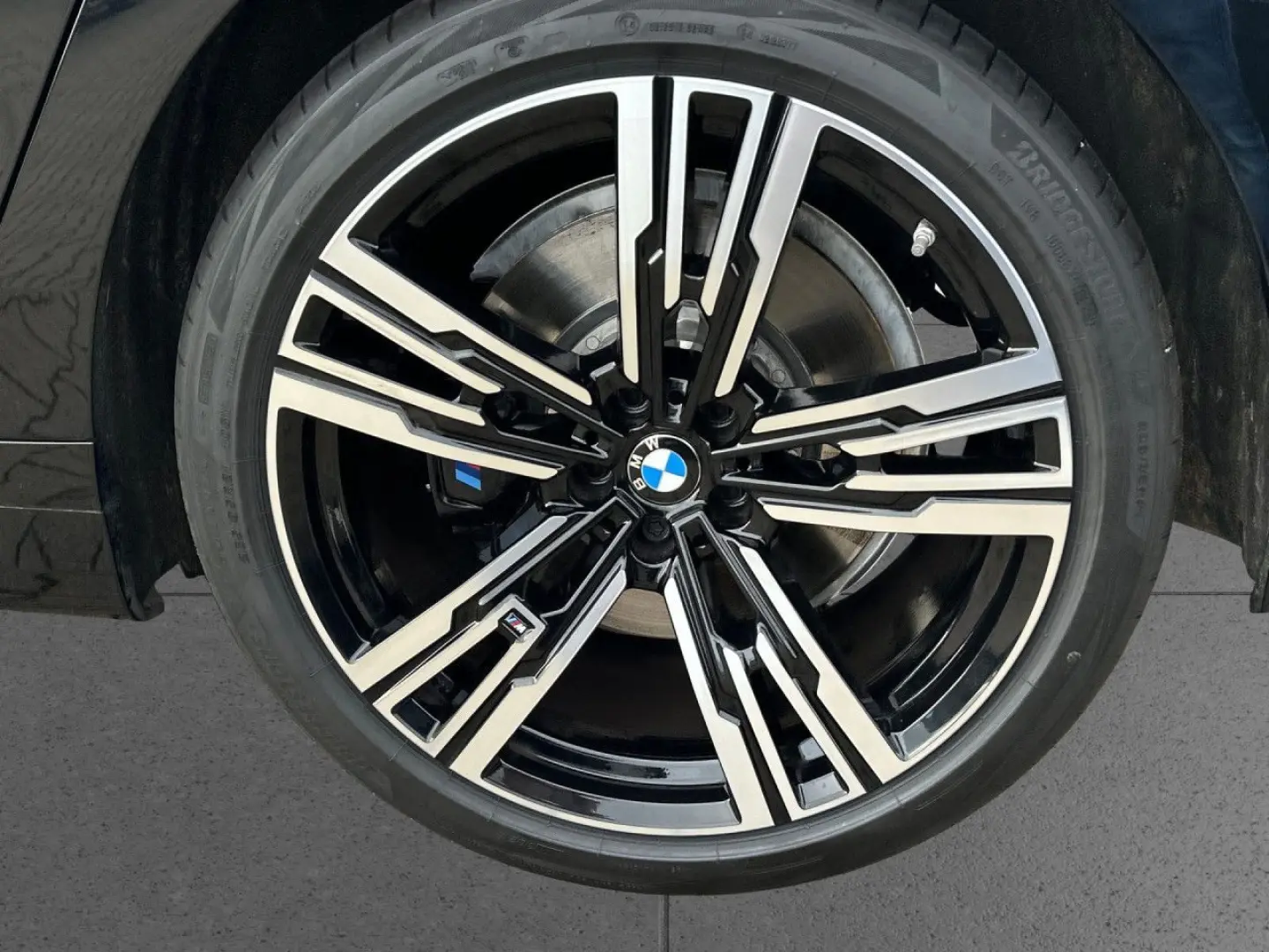 740d M Sport Pro HUD B W 360  Stdhz