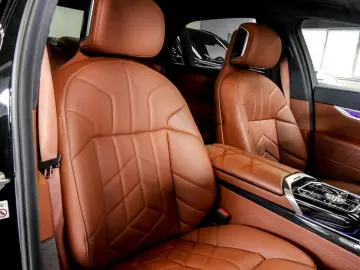 740d xDrive M Sport Pro LC Prof. Standhzg. Aktiv