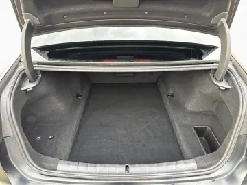 740d M-Sport INDIVIDUAL Fond-Entertainment SkyL