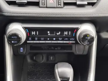 Toyota RAV4 2.5 Hybrid VVT-iE 4x2 Active