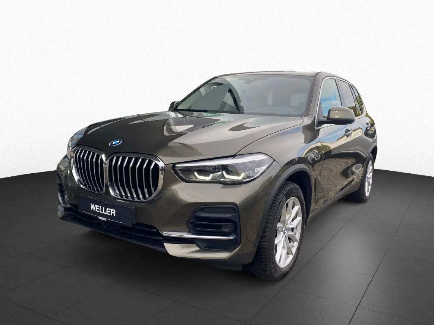 X5 xD 45e DrivAss 2-AchsLuft MemSitz Kam AHK 19