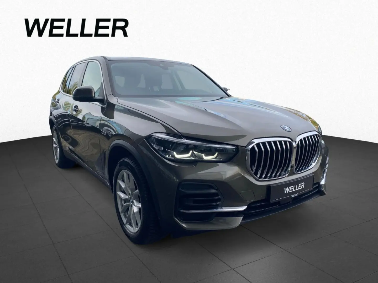 X5 xD 45e DrivAss 2-AchsLuft MemSitz Kam AHK 19