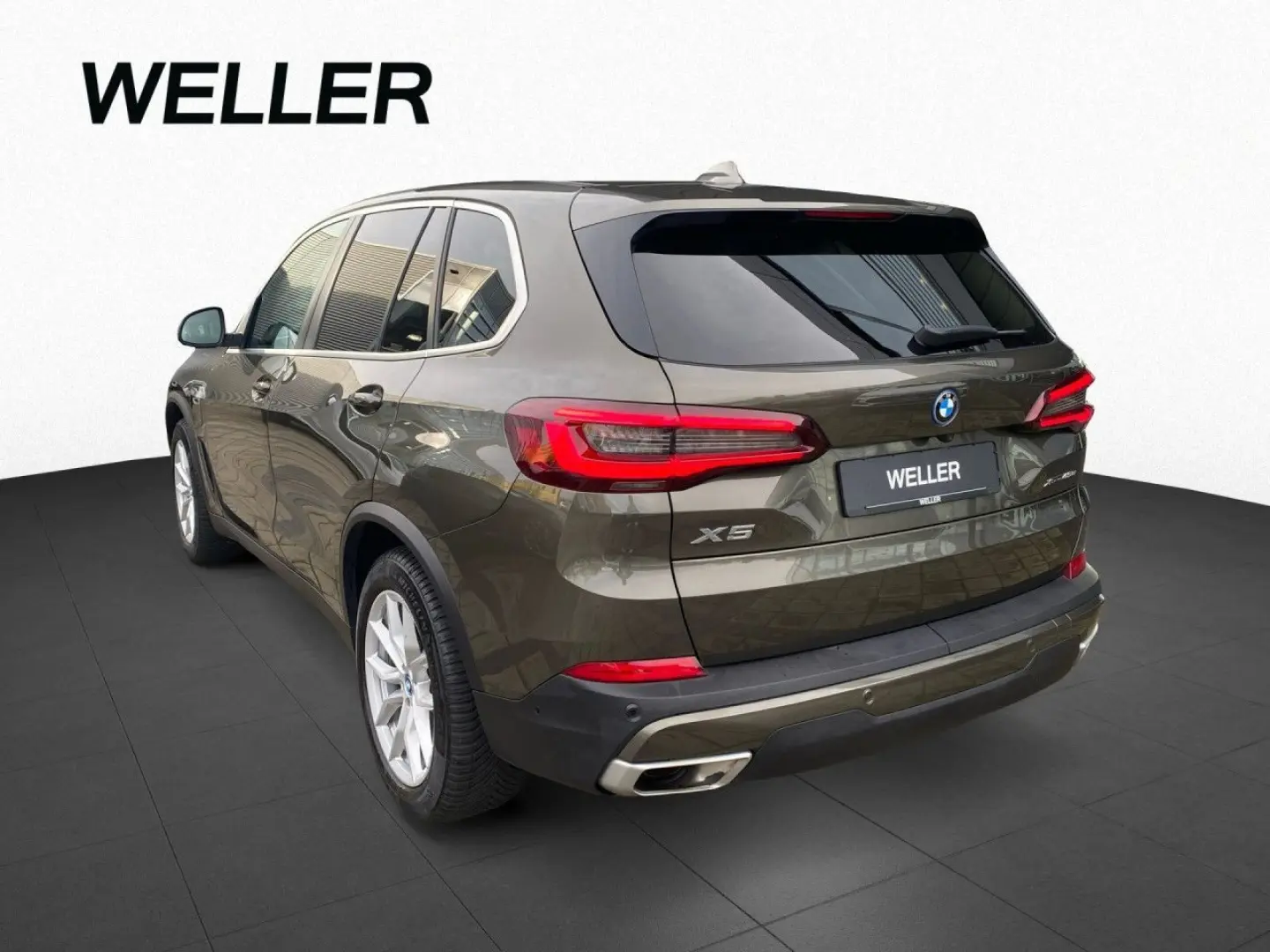 X5 xD 45e DrivAss 2-AchsLuft MemSitz Kam AHK 19