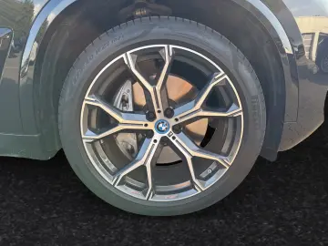 X5 xDrive50e  € 1.190 Zubehörbonus M Sport Pano