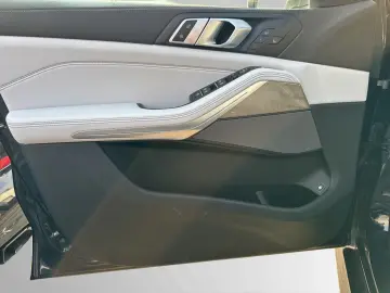 X5 xDrive50e  € 1.190 Zubehörbonus M Sport Pano