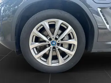 X3 xDrive30e
