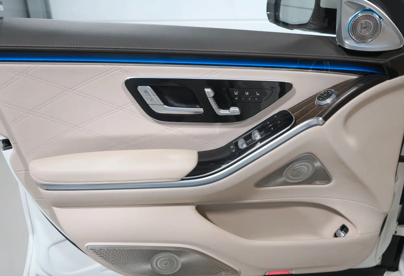 Maybach S 580 4Matic  EXKLUSIV TV DESIGNO-MAGNO