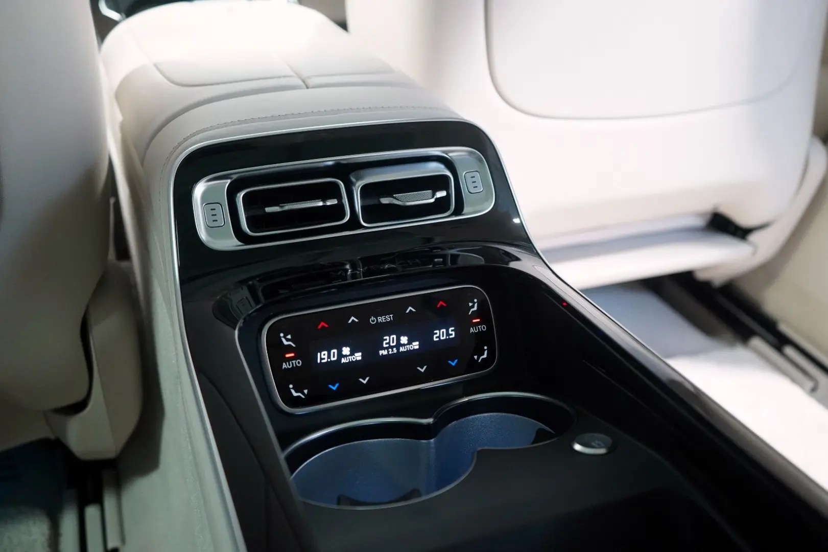 Maybach S 580 4Matic  EXKLUSIV TV DESIGNO-MAGNO