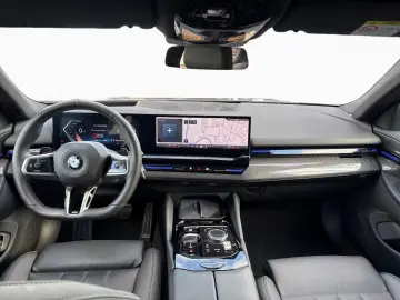 BMW 520 i M Sport AHK AdpLED