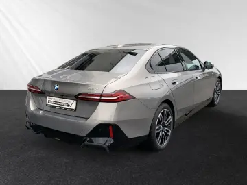 520i  € 1.190 Zubehörbonus M Sport Harman Kardon