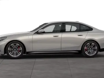 BMW 520 i M SPORT PRO HUD AHK