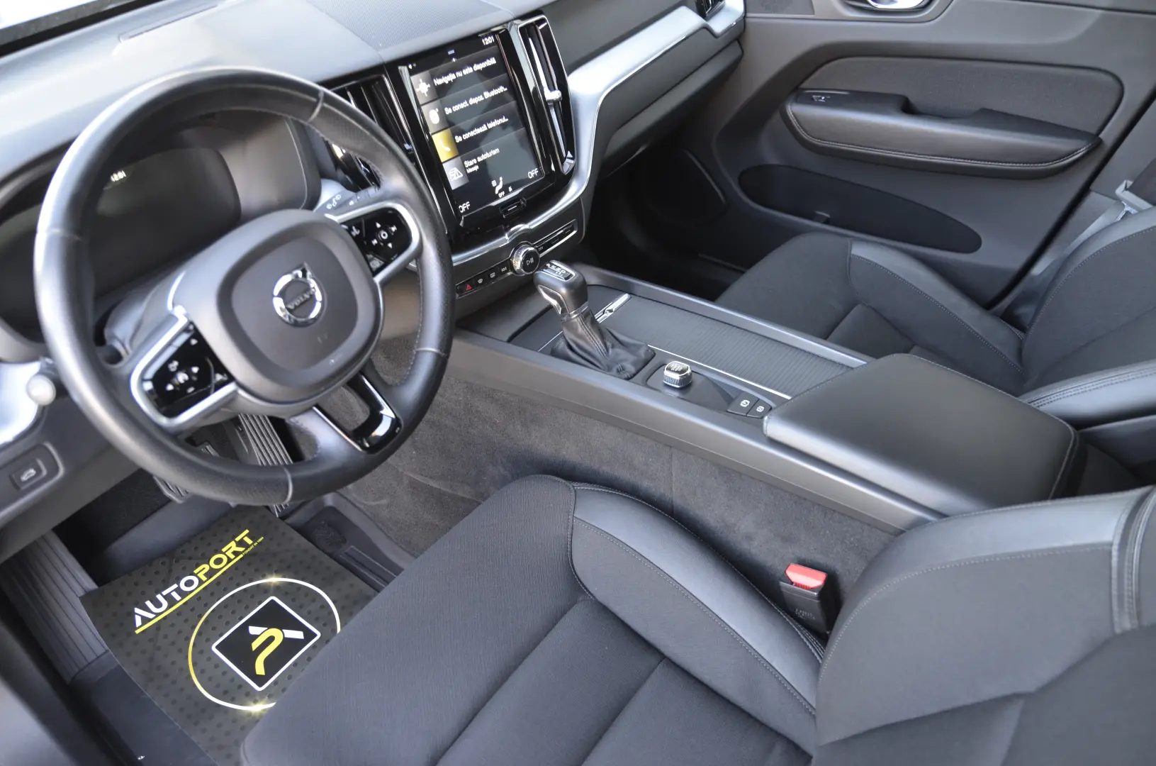 VOLVO XC60 D4 Geartronic Initiate Edition