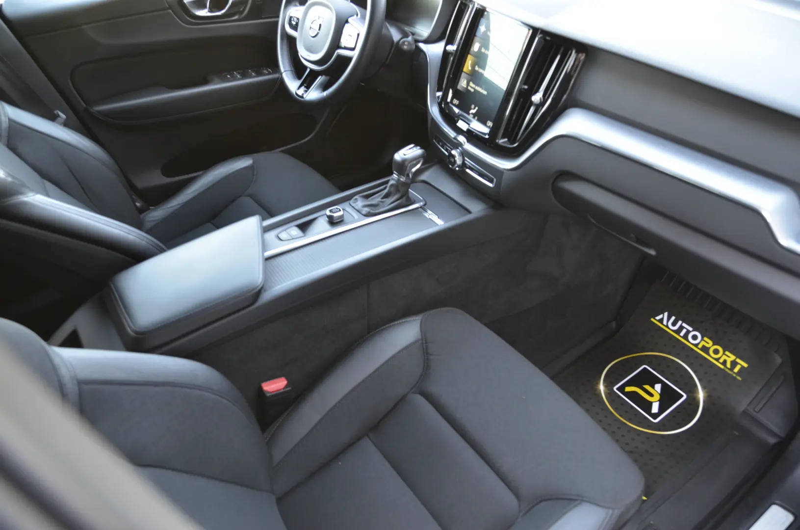 VOLVO XC60 D4 Geartronic Initiate Edition