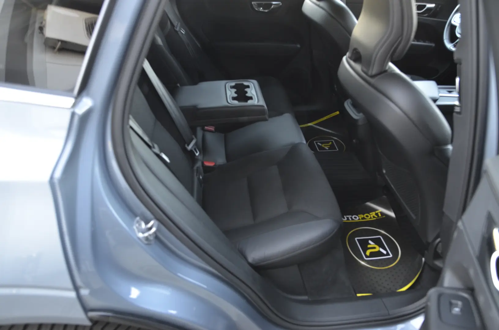 VOLVO XC60 D4 Geartronic Initiate Edition